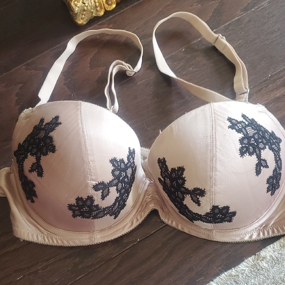 Aerie Black and Cream Lace Bra with Underwire Support - Picture 1 of 5